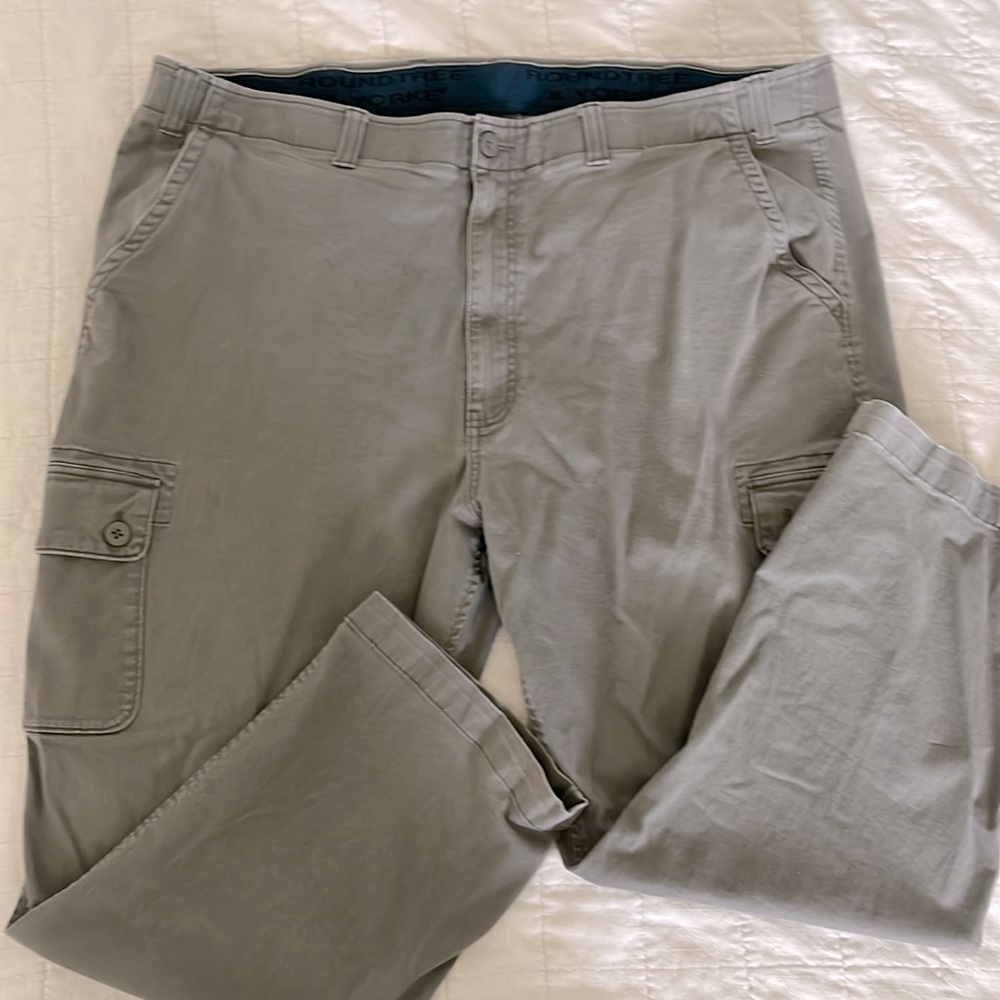Roundtree & Yorke Cargo Pants